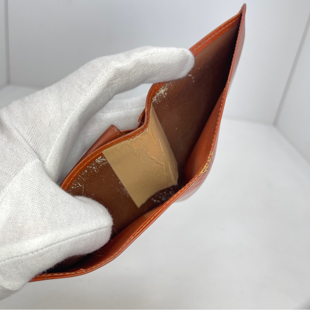 LOUIS VUITTON LV Burnt Sienna Epi Bifold Wallet - Picture 9 of 14